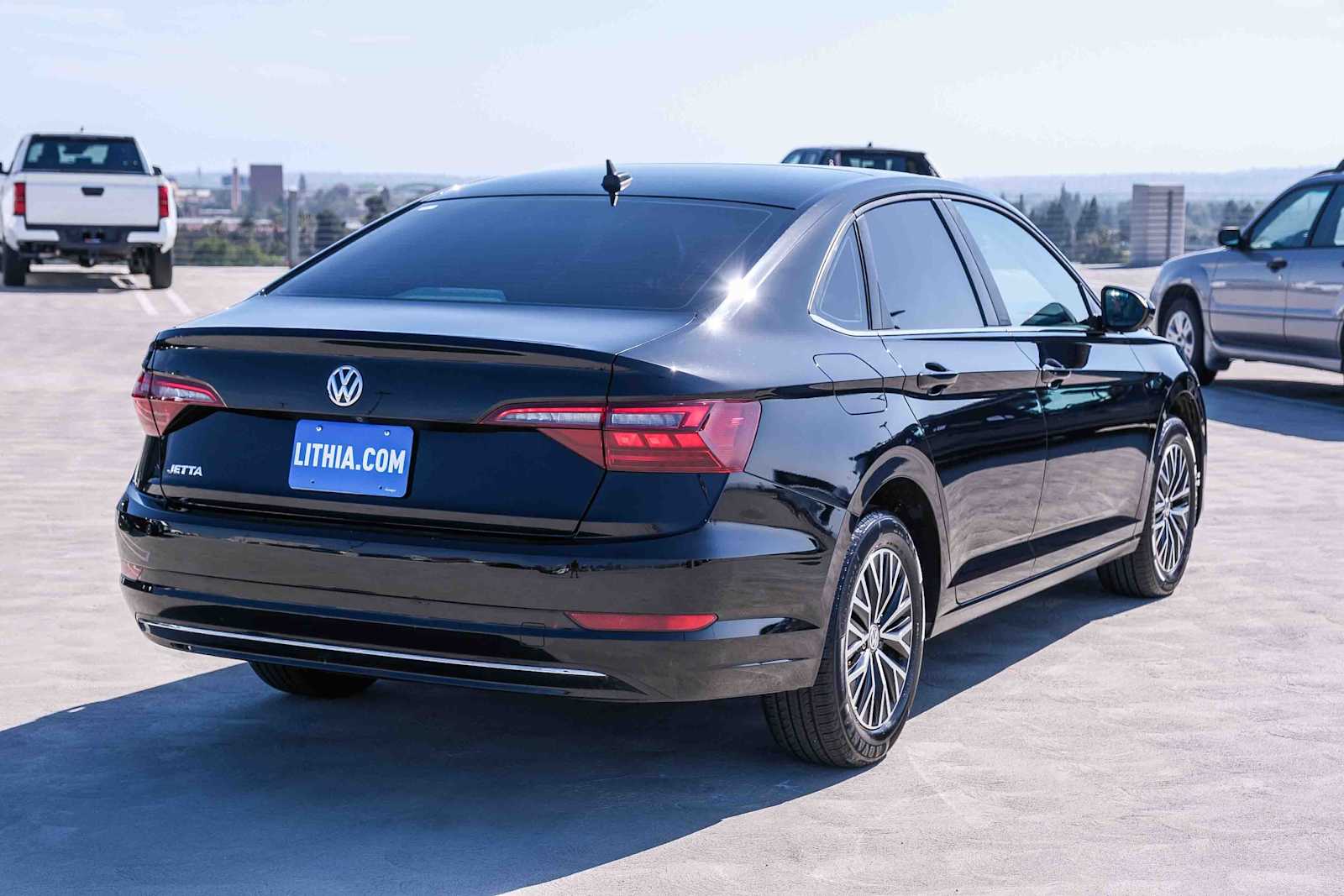 Thumbnail: 2021 Volkswagen Jetta - 4