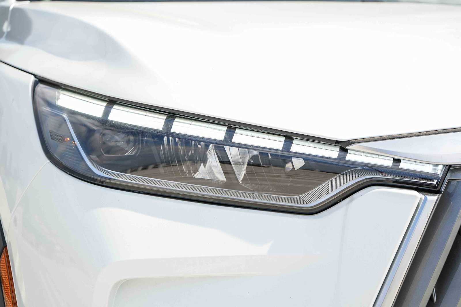 Thumbnail: 2026 INFINITI QX60 - 4