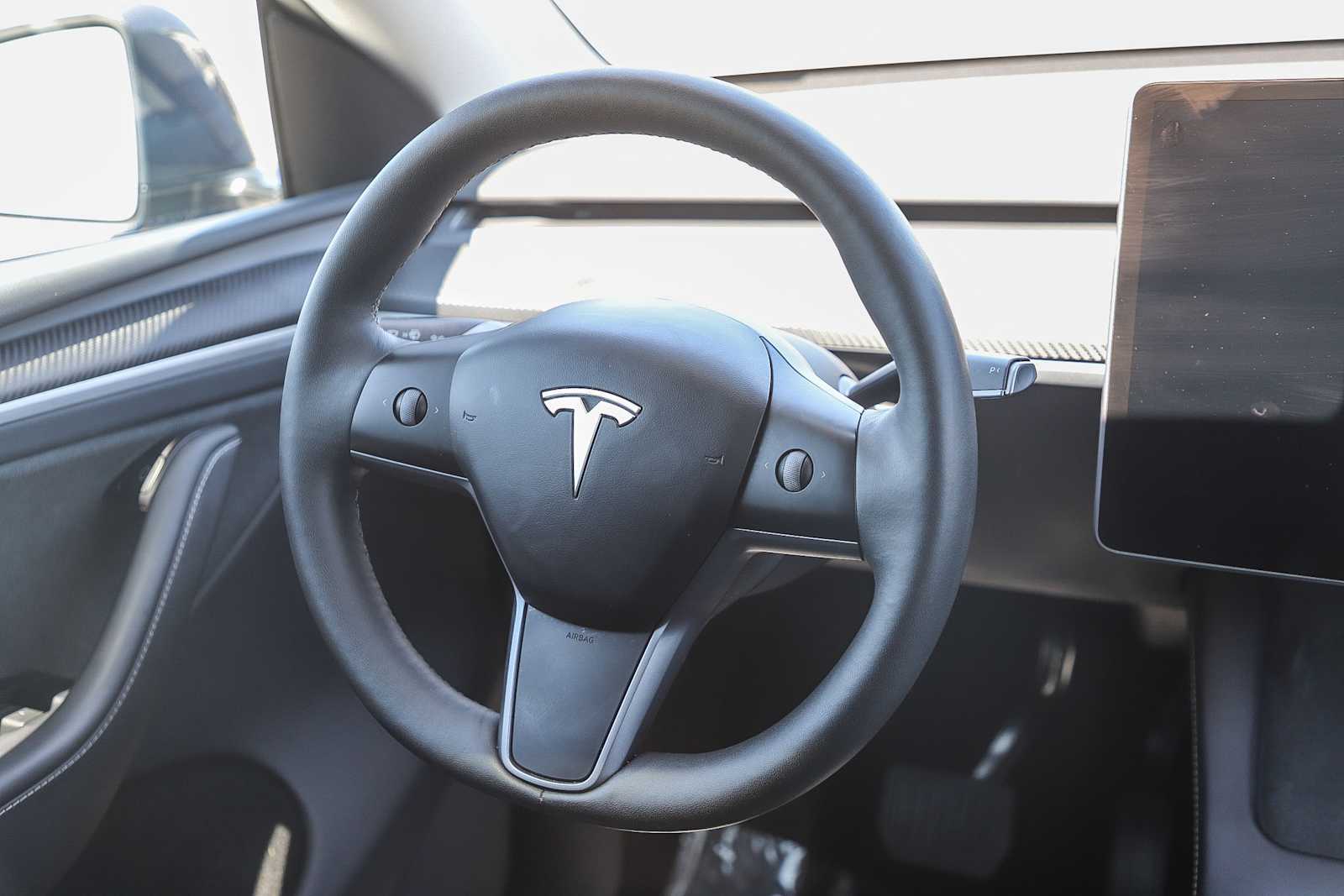 Thumbnail: 2023 Tesla Model Y - 12