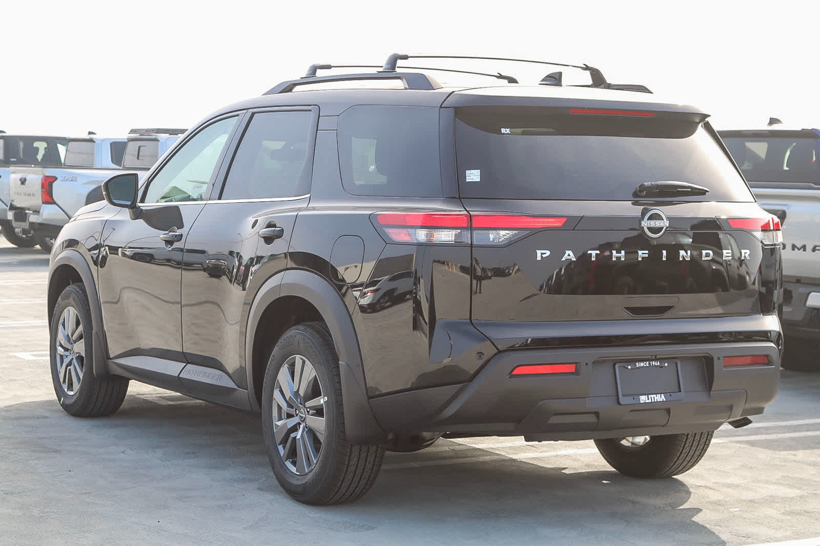 Thumbnail: 2025 Nissan Pathfinder - 8