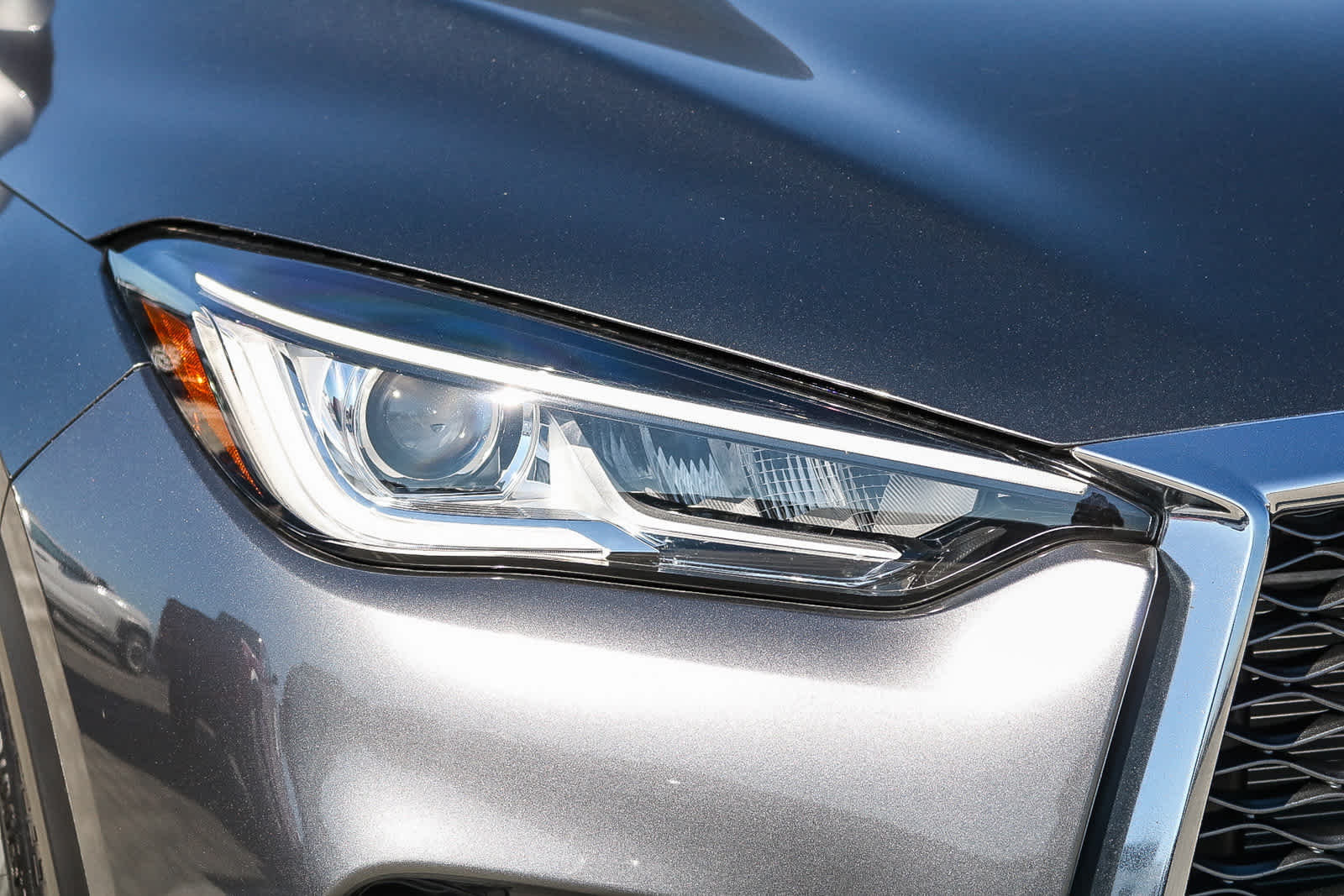 Thumbnail: 2025 INFINITI QX50 - 4