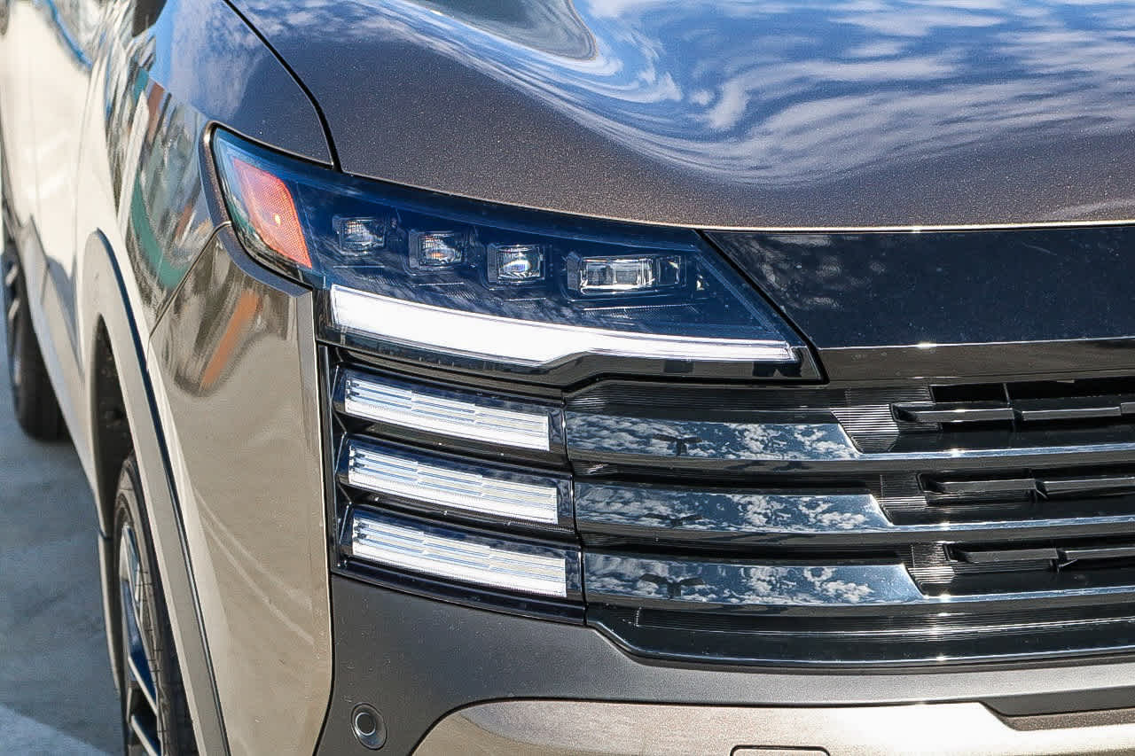 Thumbnail: 2026 Nissan Kicks - 4