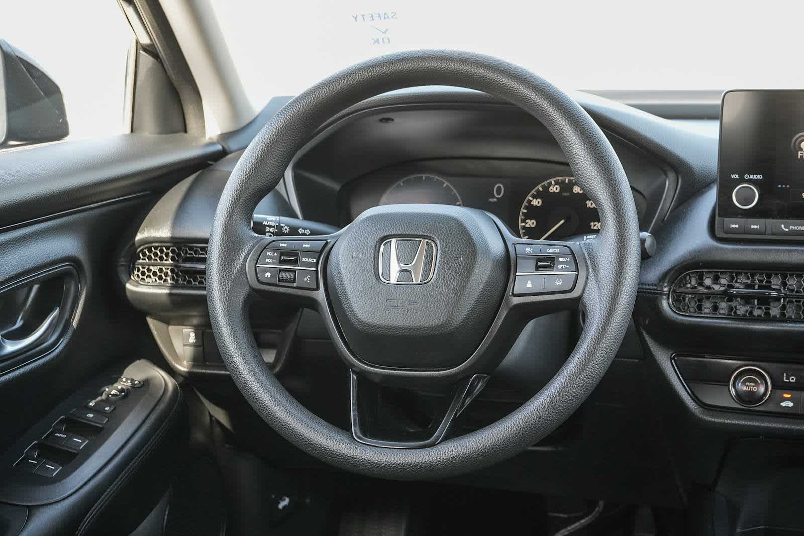 Thumbnail: 2025 Honda HR-V - 15