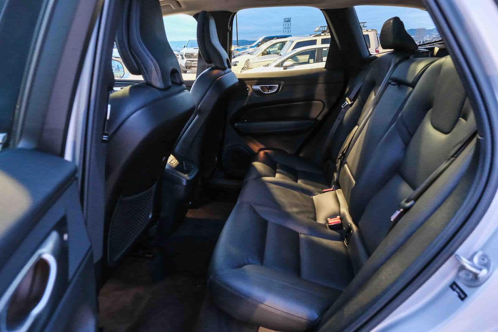 Thumbnail: 2023 Volvo XC60 - 19