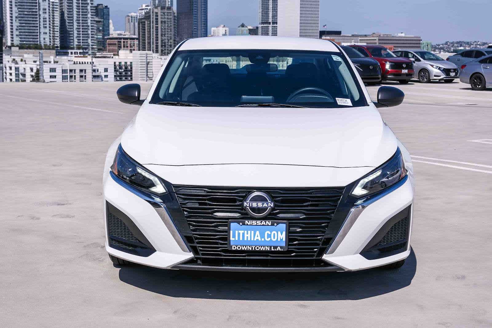 Thumbnail: 2025 Nissan Altima - 2
