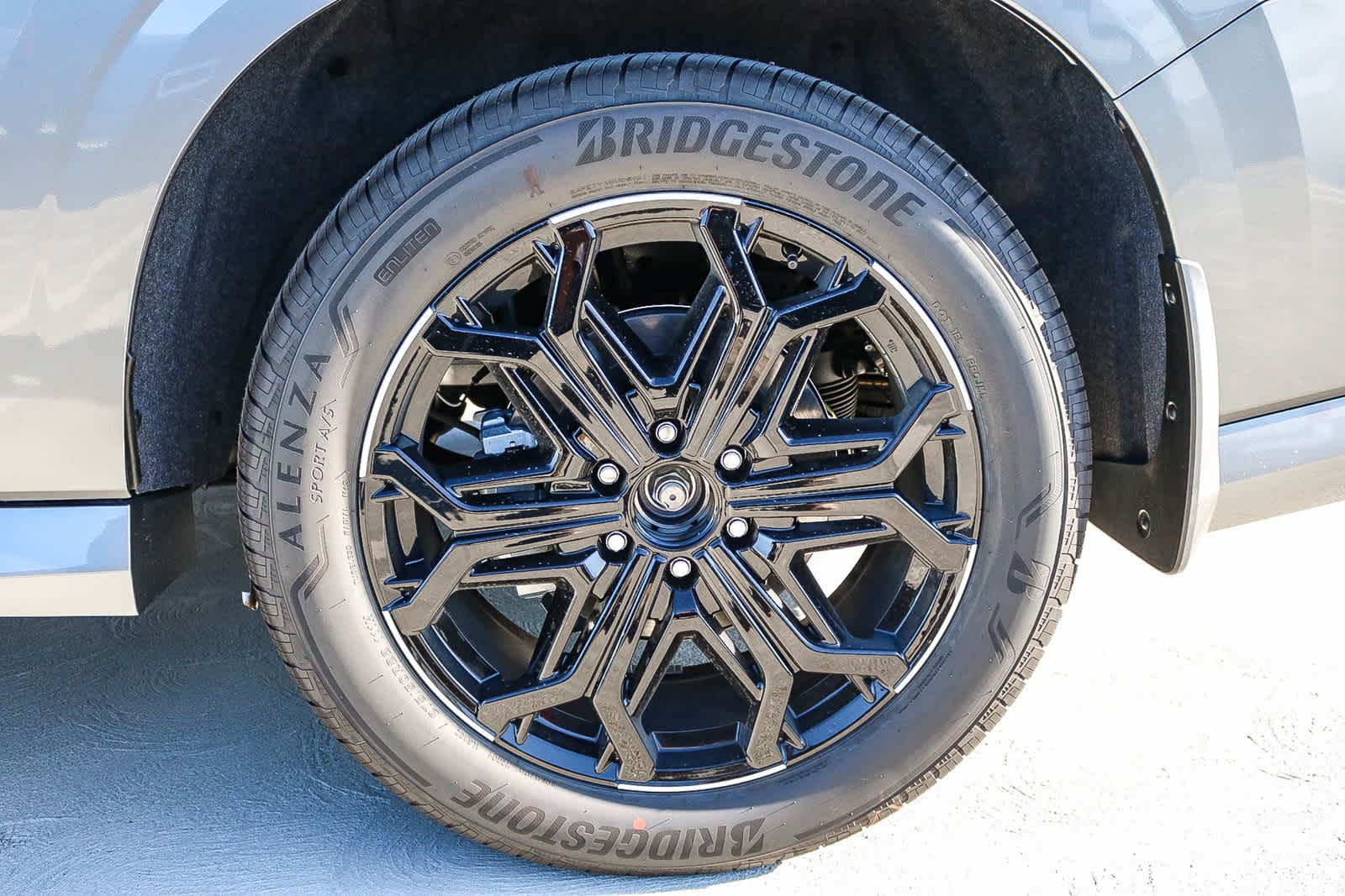 Thumbnail: 2026 INFINITI QX80 - 11