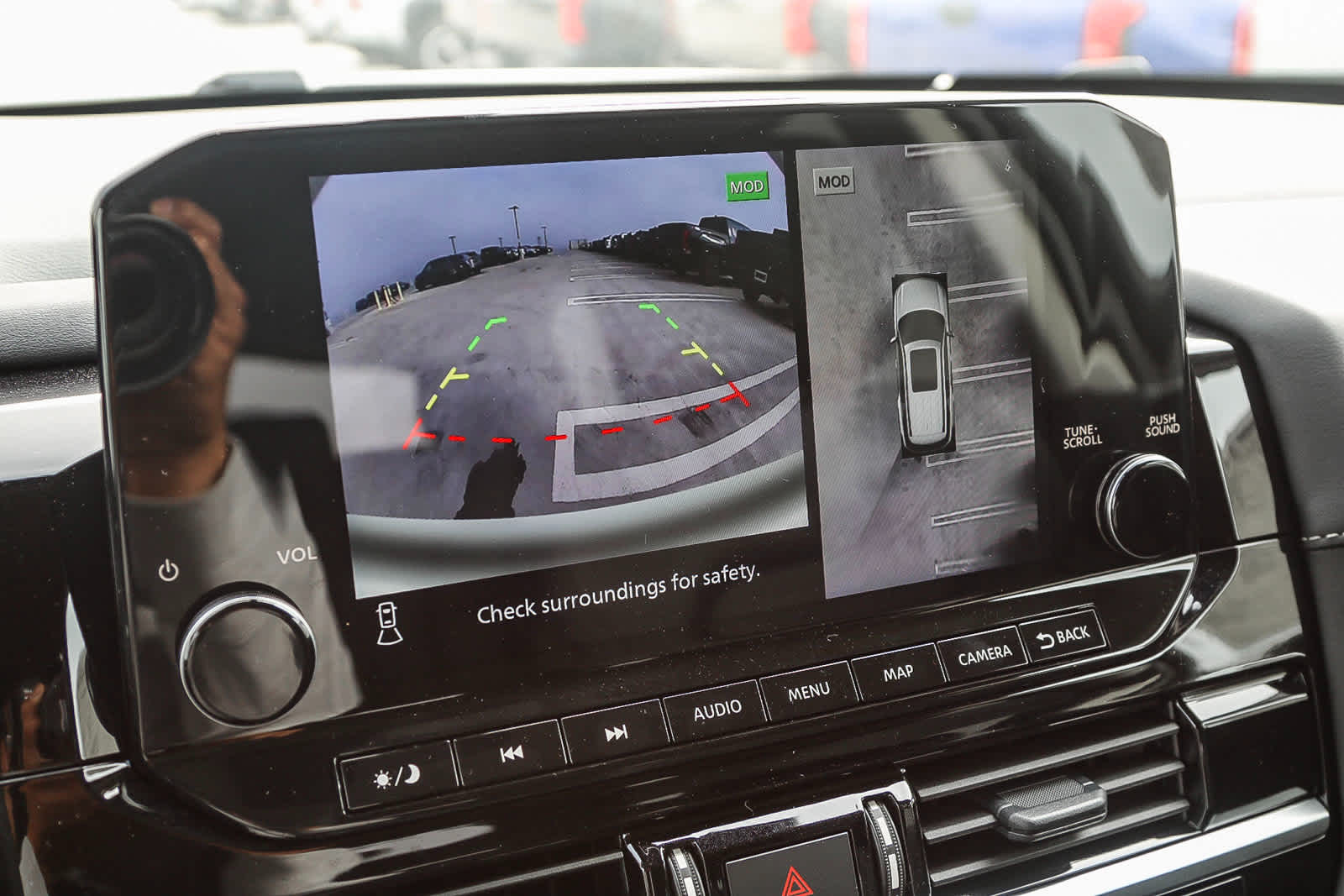 Thumbnail: 2025 Nissan Pathfinder - 25