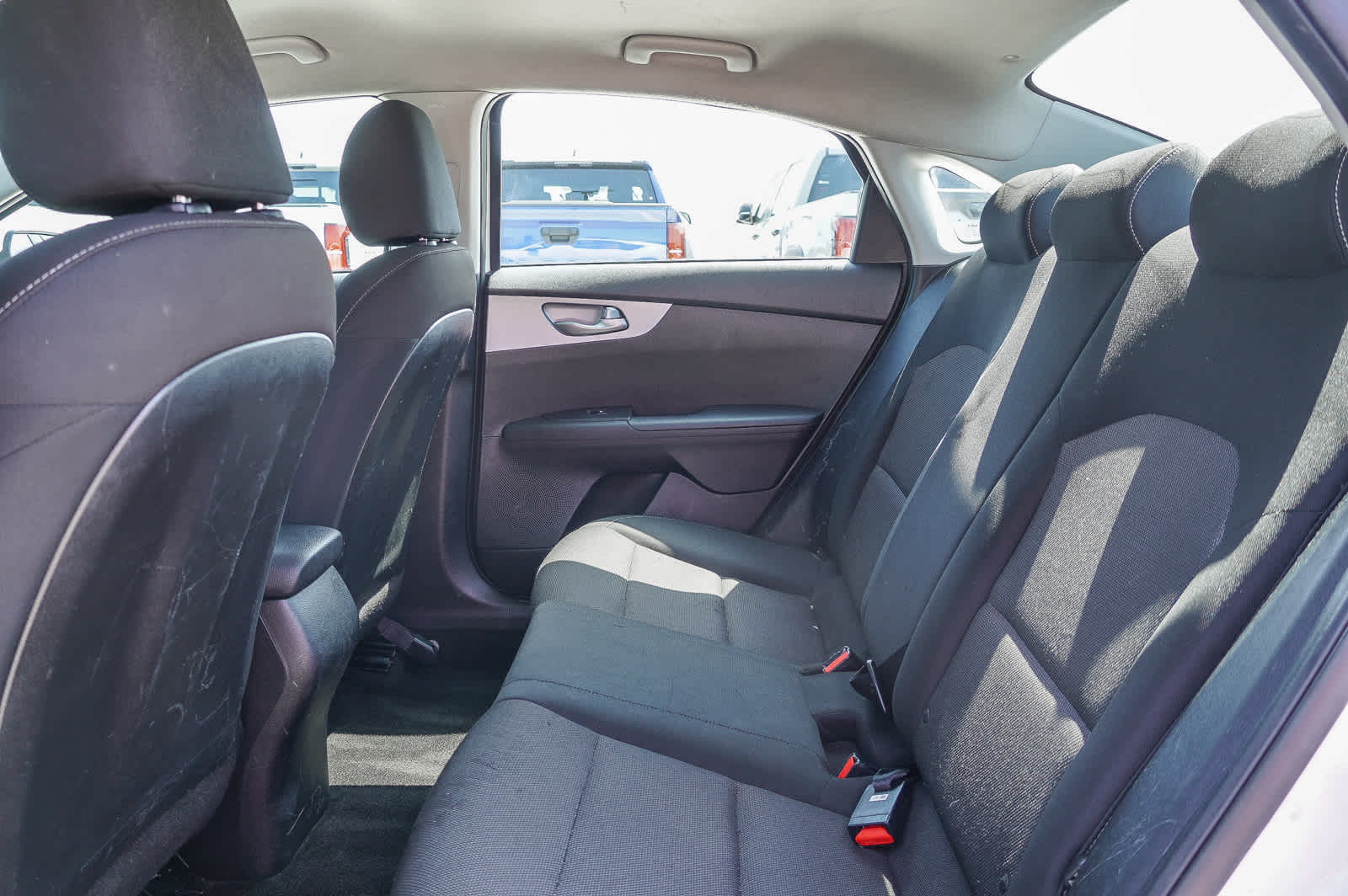 Thumbnail: 2023 Kia Forte - 17