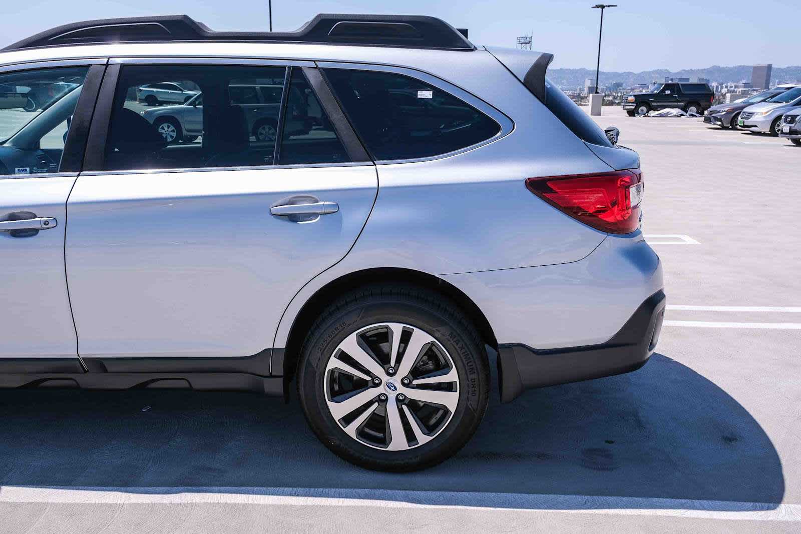 Thumbnail: 2019 Subaru Outback - 8