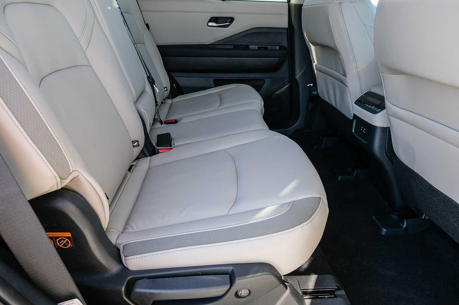 Thumbnail: 2025 Nissan Pathfinder - 18