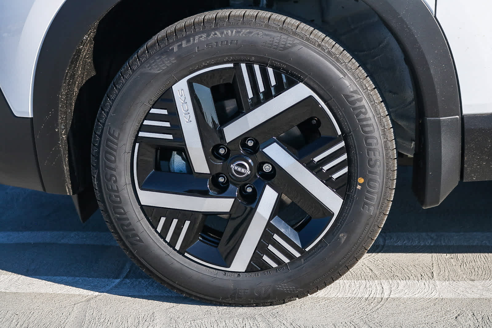 Thumbnail: 2026 Nissan Kicks - 11