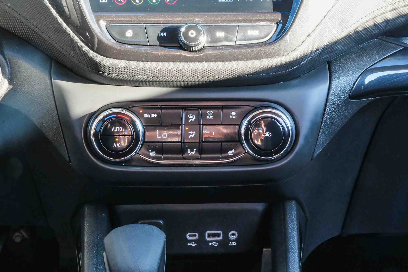 Thumbnail: 2023 Chevrolet TrailBlazer - 12