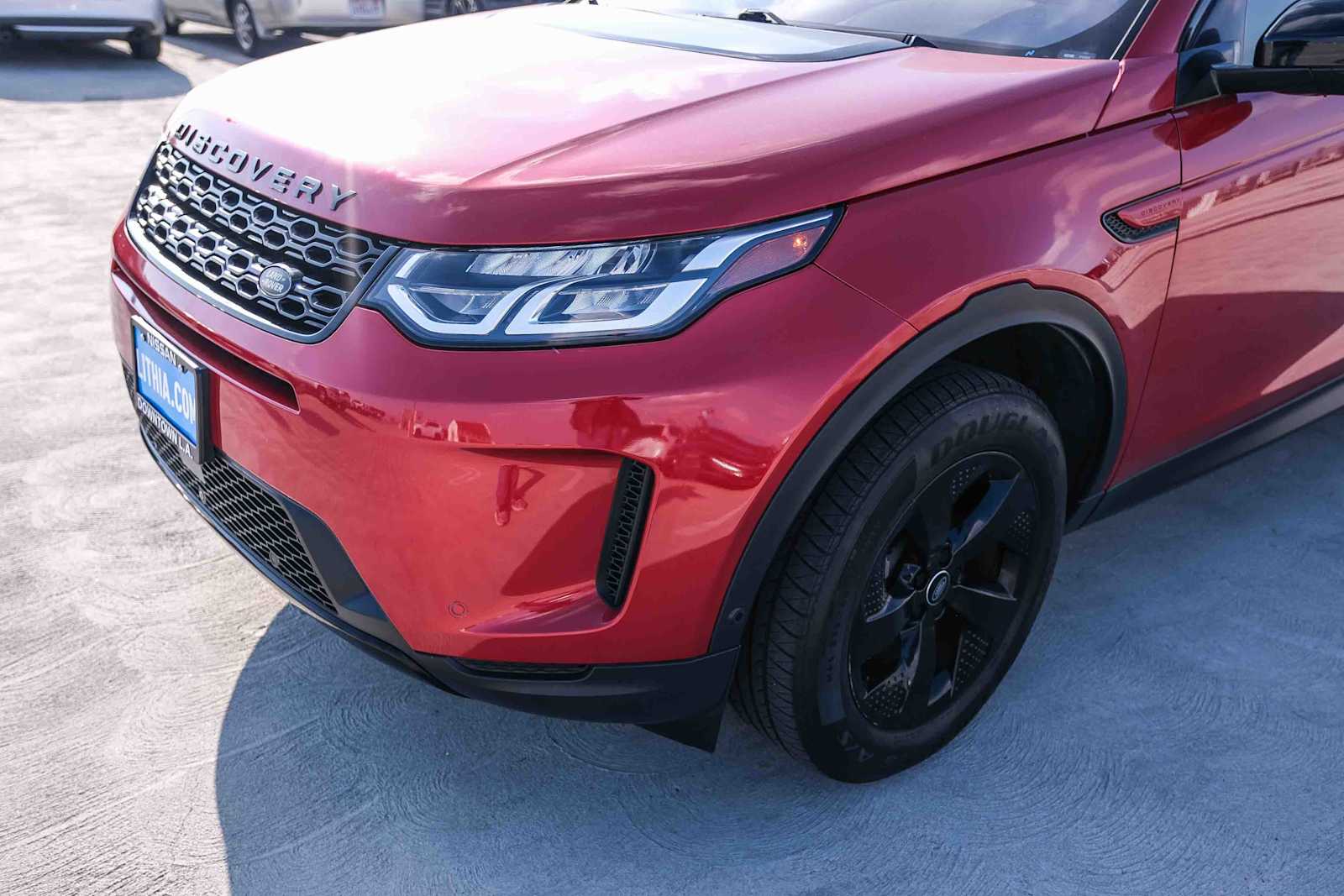 Thumbnail: 2021 Land Rover Discovery Sport - 11