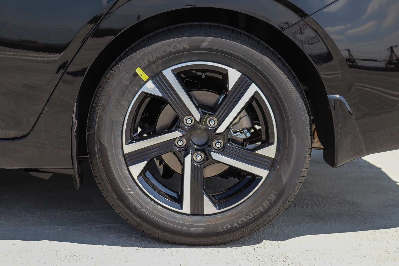 Thumbnail: 2025 Nissan Sentra - 9