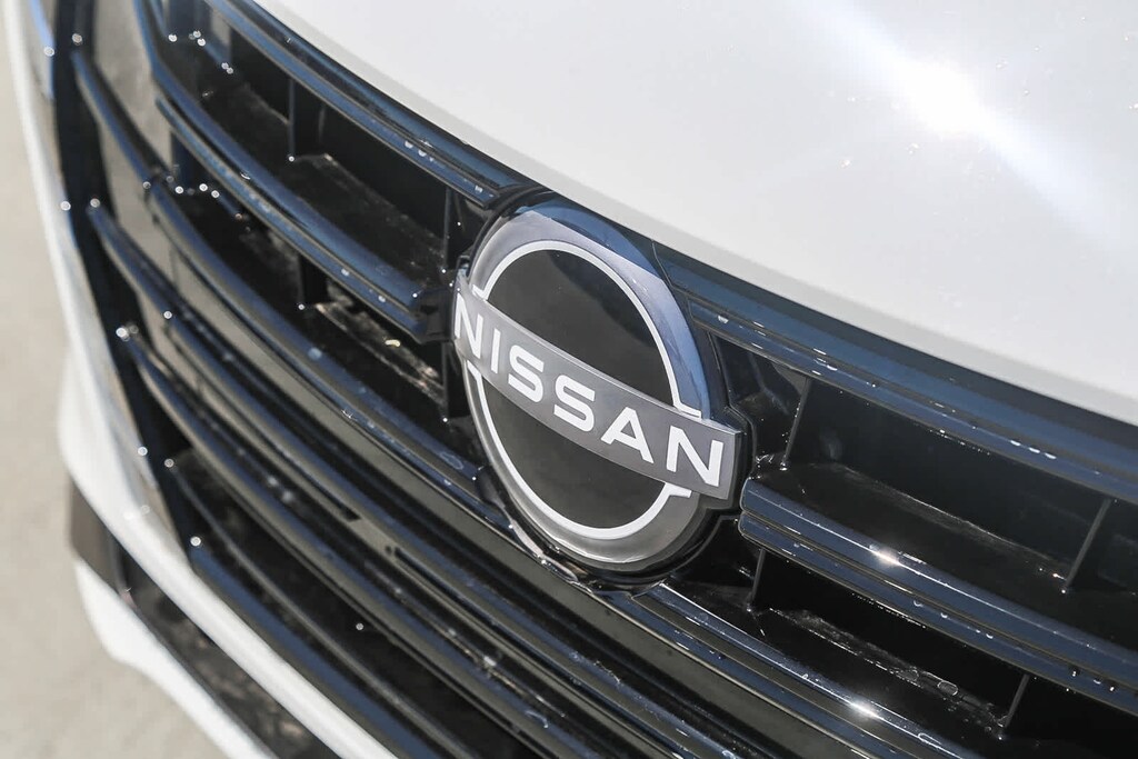 New 2025 Nissan Versa 1.6 S Sedan