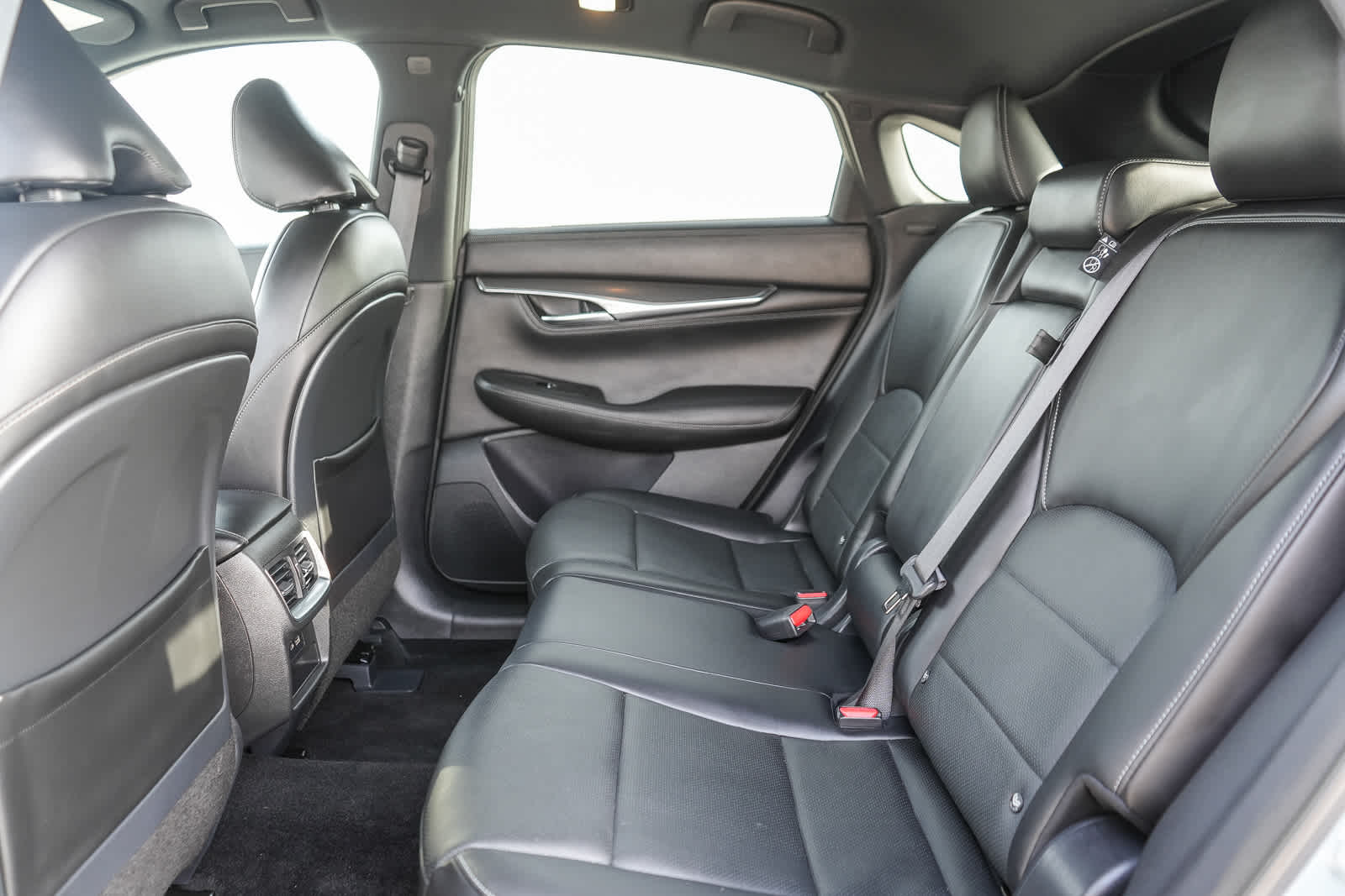 Thumbnail: 2024 INFINITI QX55 - 19