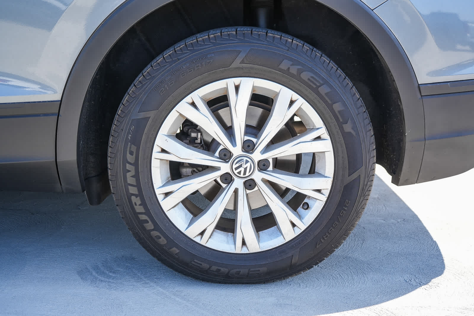 Thumbnail: 2019 Volkswagen Tiguan - 10