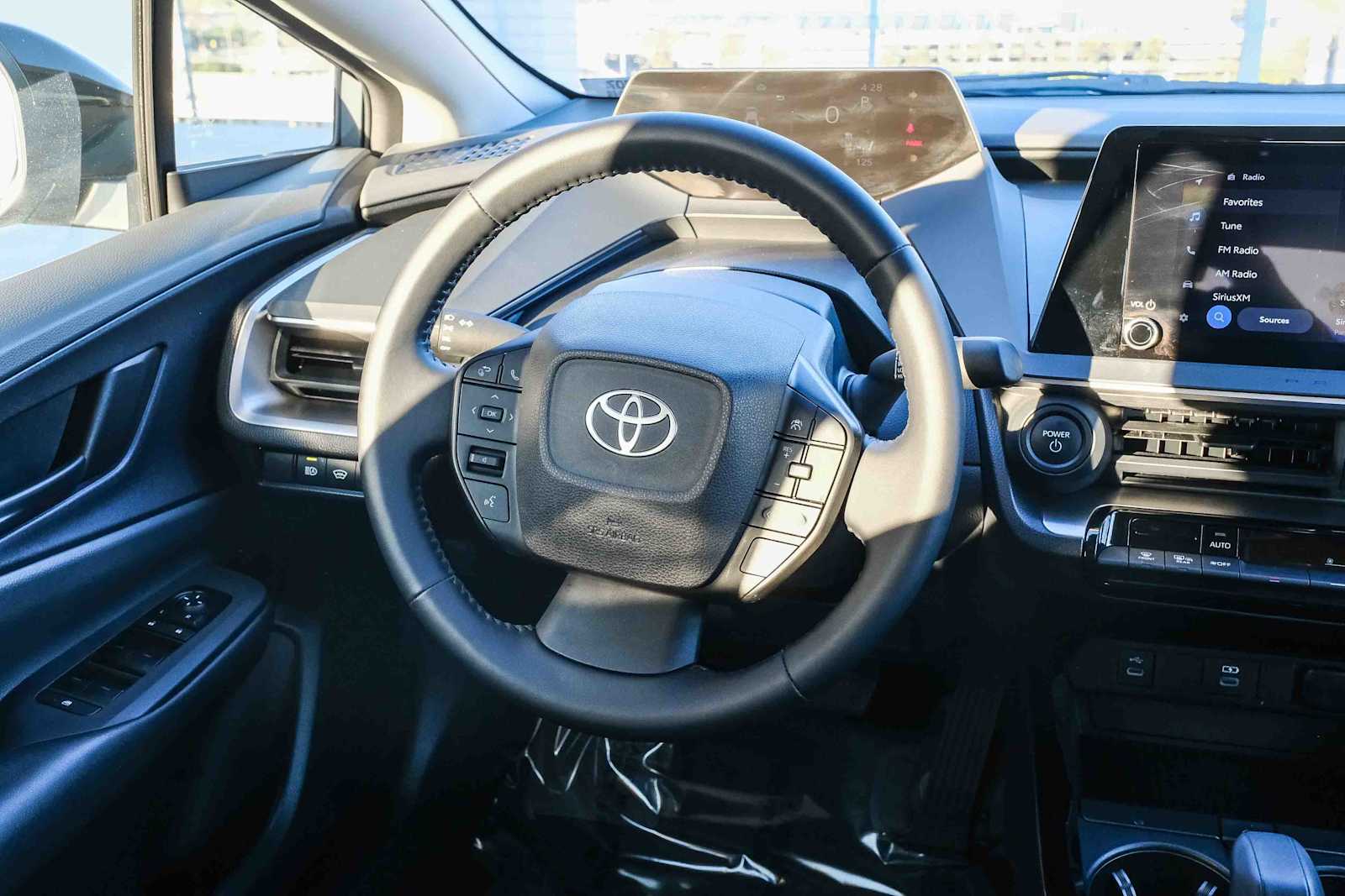 Thumbnail: 2025 Toyota Prius - 17