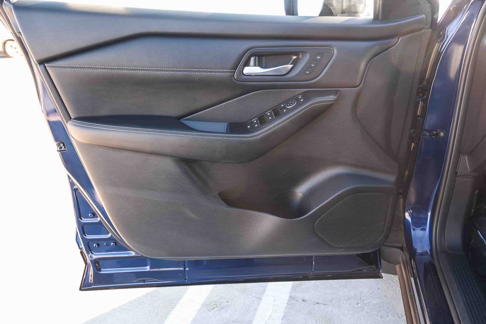 Thumbnail: 2025 Nissan Rogue - 16