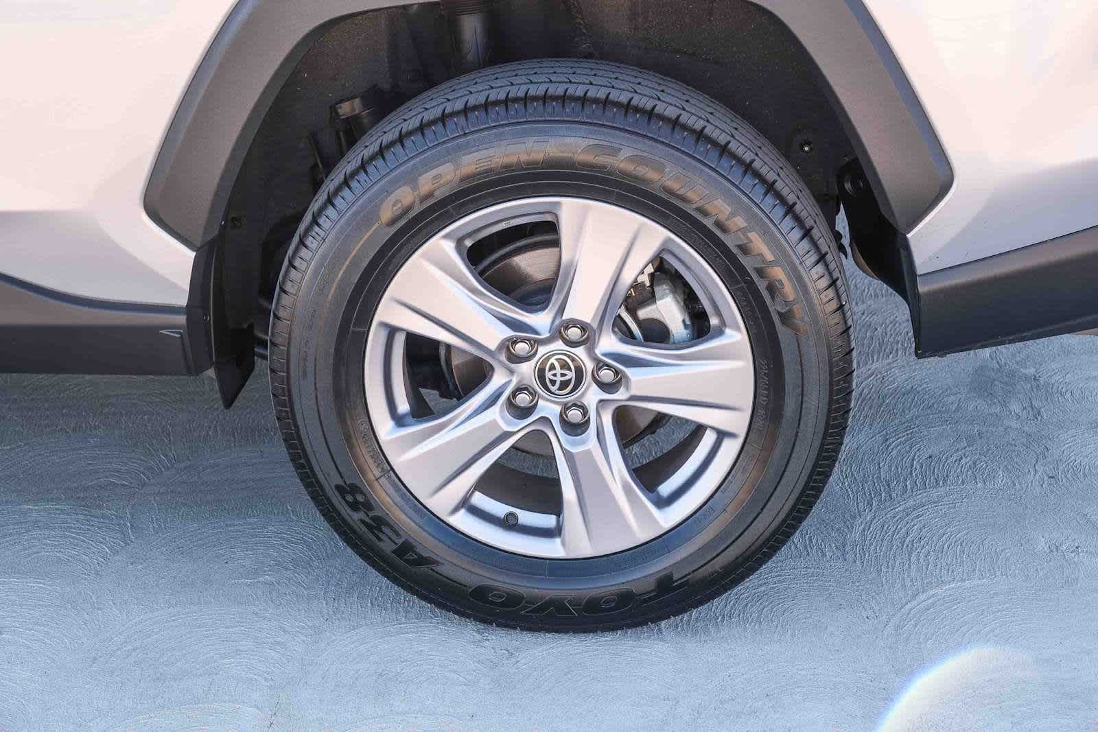 Thumbnail: 2025 Toyota RAV4 - 9