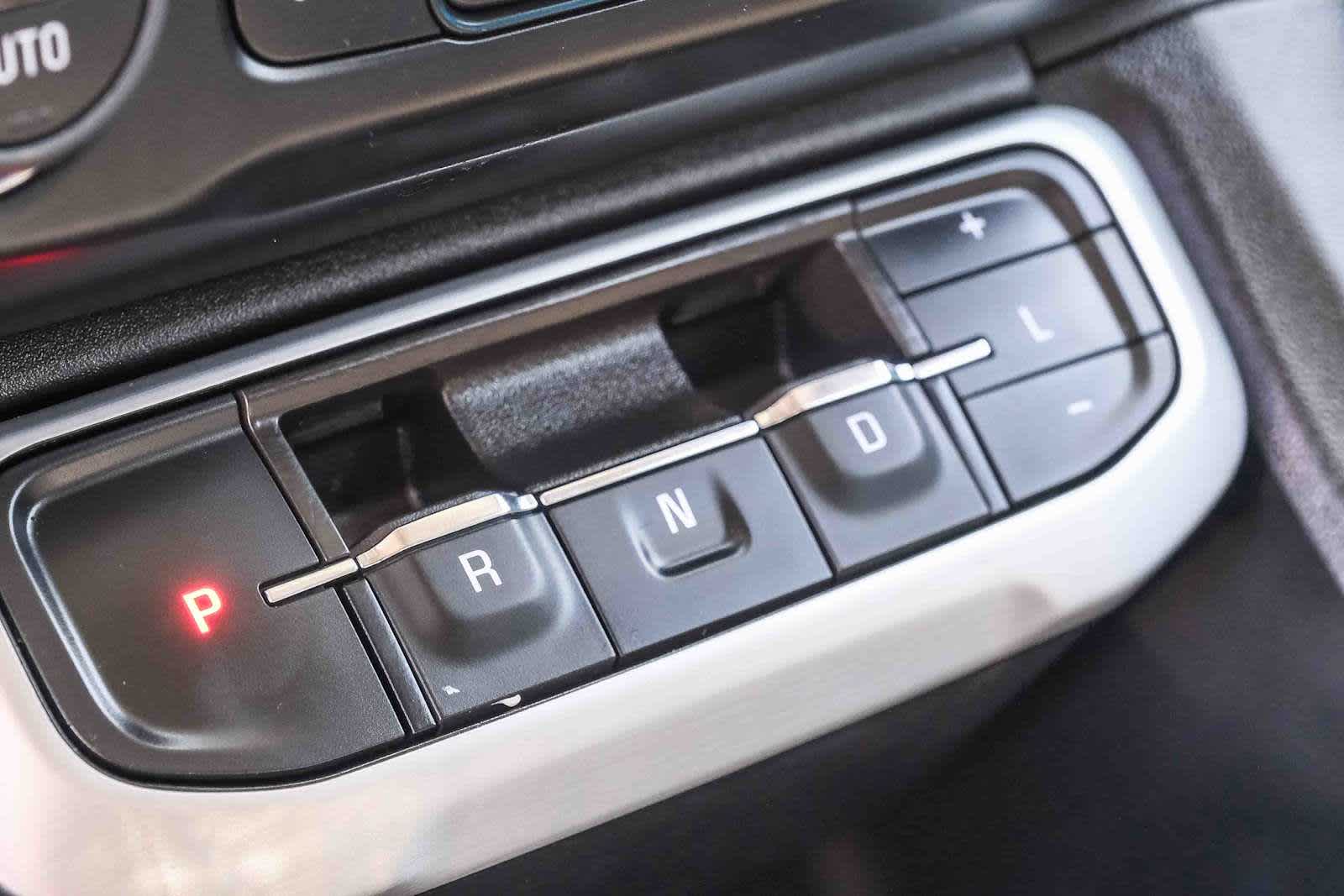 Thumbnail: 2023 GMC Acadia - 21