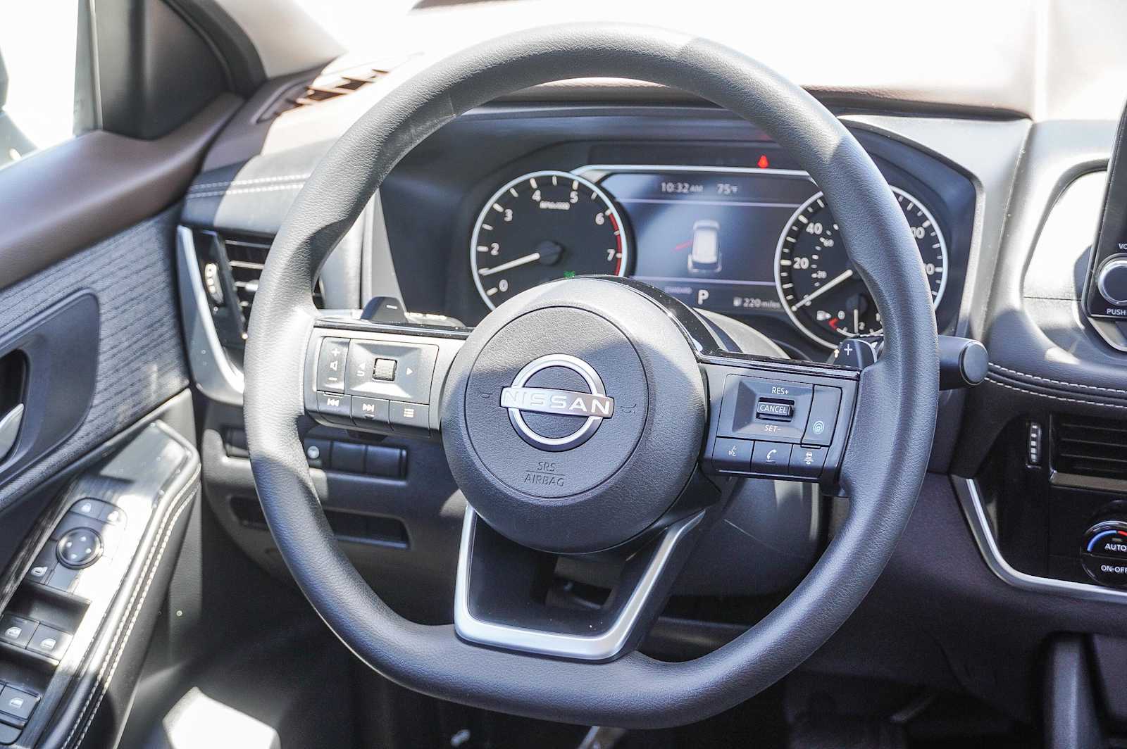 Thumbnail: 2022 Nissan Rogue - 16