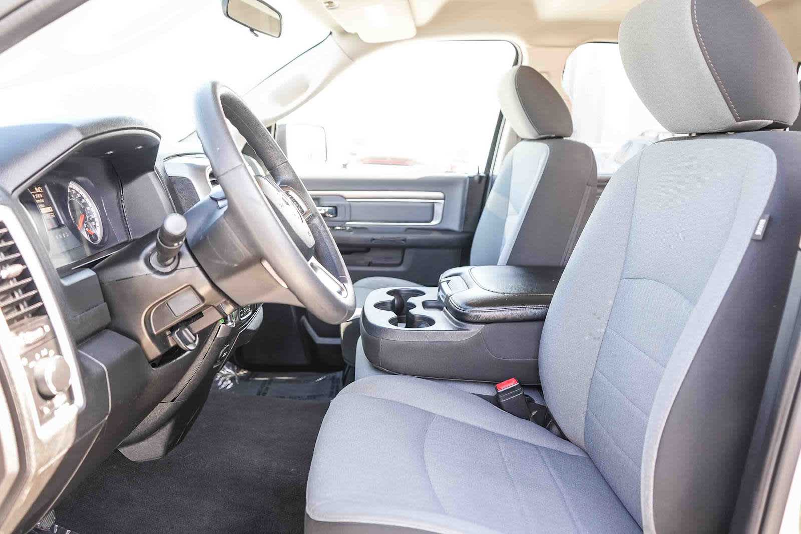 Thumbnail: 2024 RAM 1500 Classic - 17