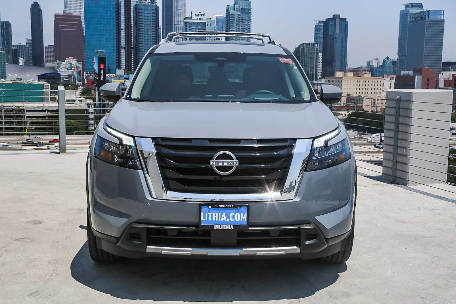 Thumbnail: 2025 Nissan Pathfinder - 2
