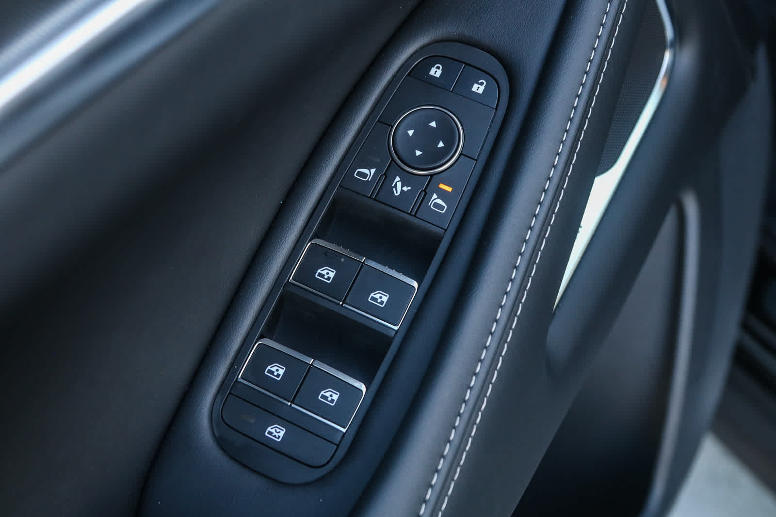 Thumbnail: 2026 INFINITI QX60 - 27