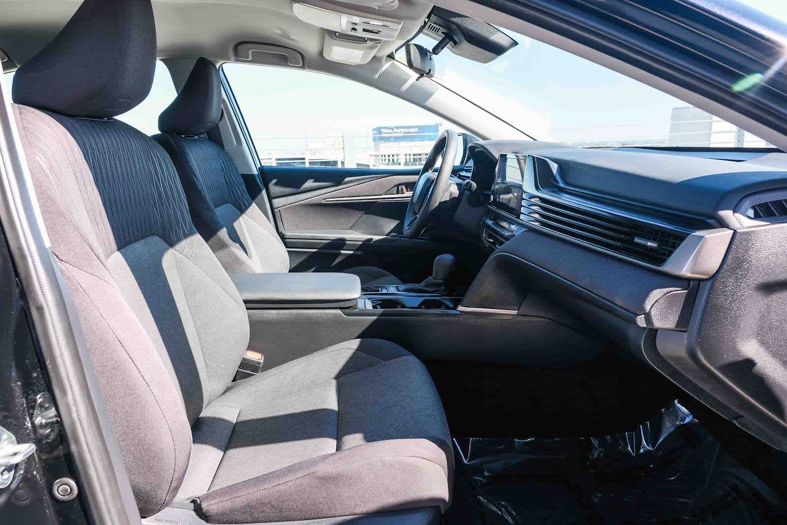 Thumbnail: 2025 Toyota Camry - 16