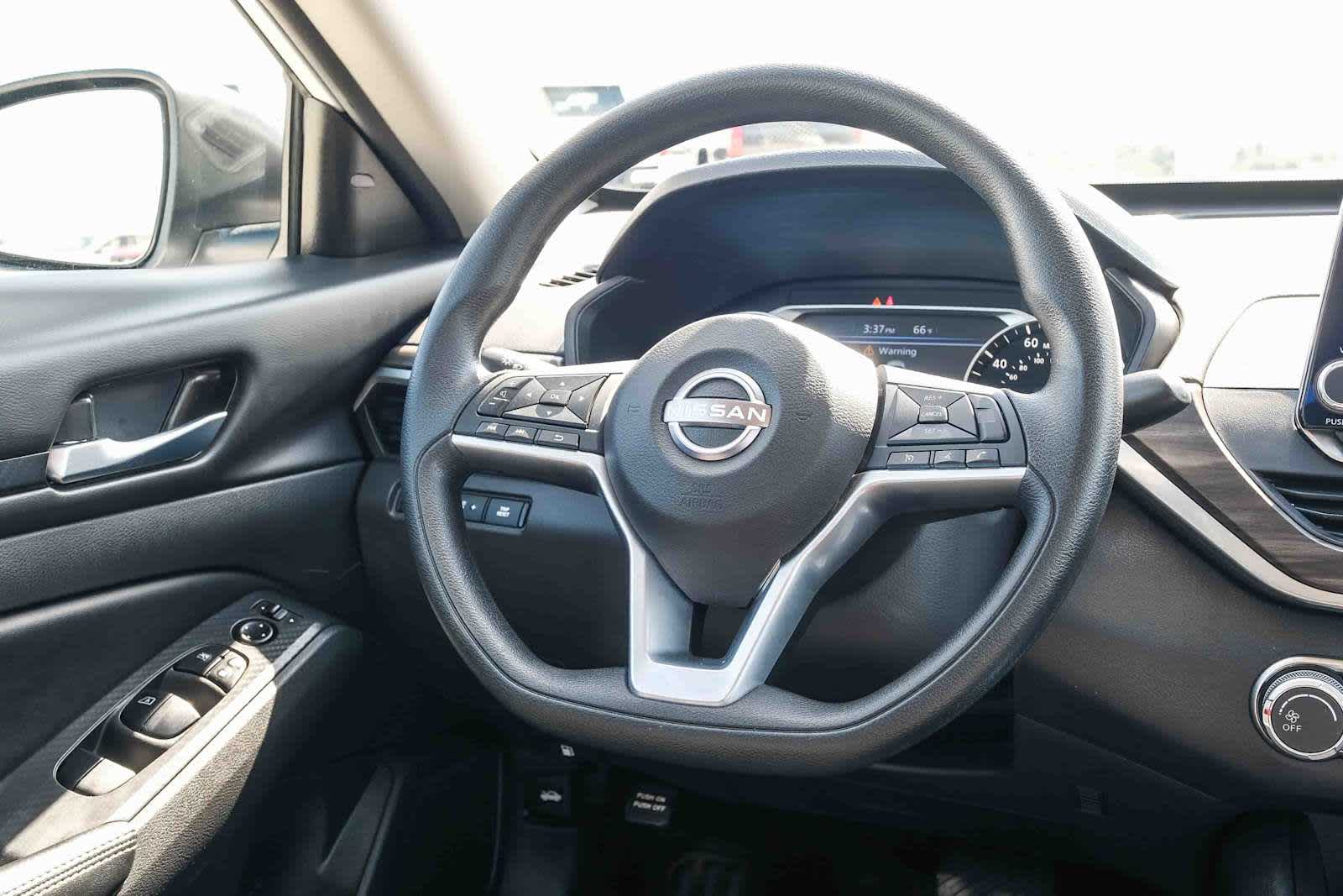 Thumbnail: 2025 Nissan Altima - 17