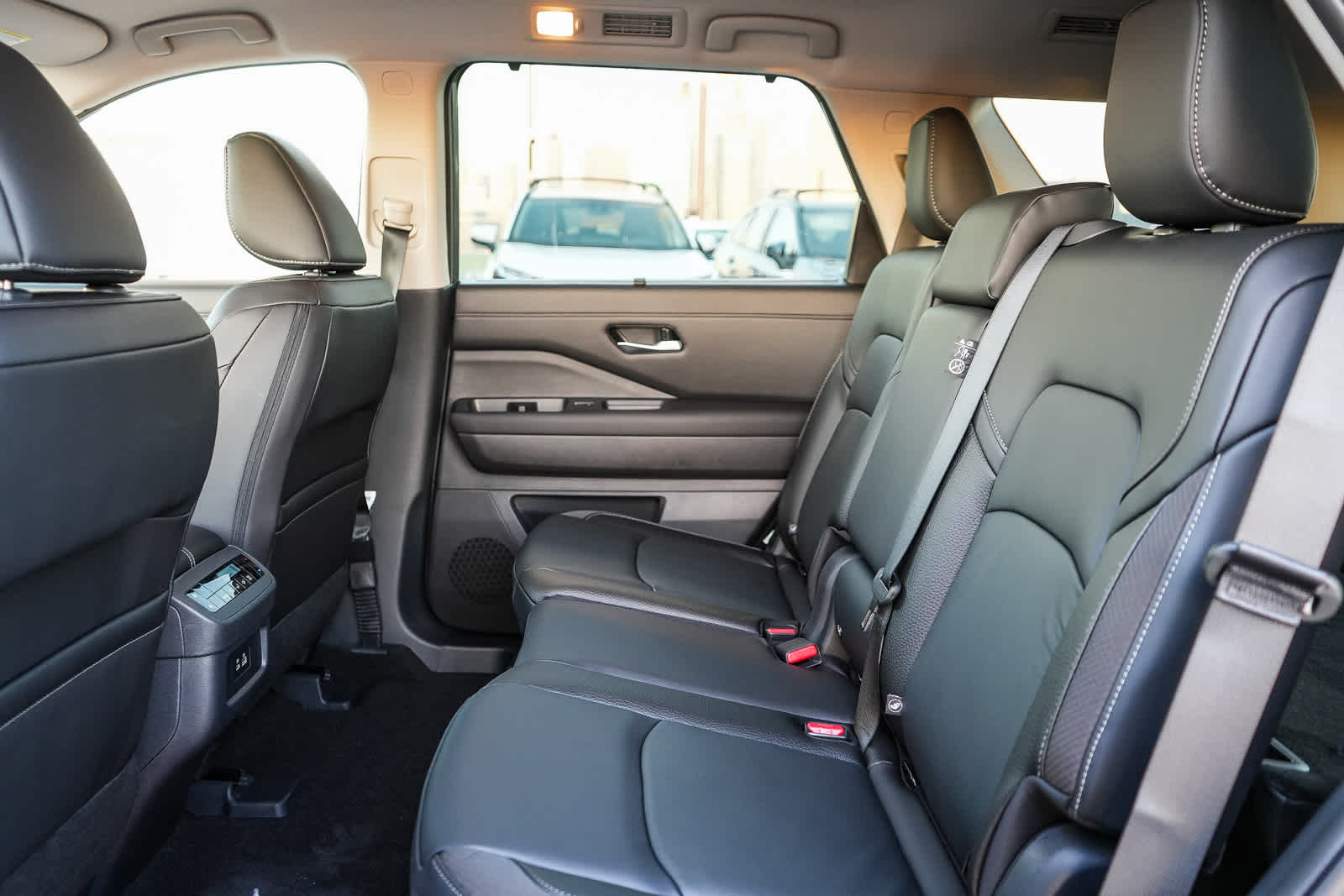 Thumbnail: 2025 Nissan Pathfinder - 20