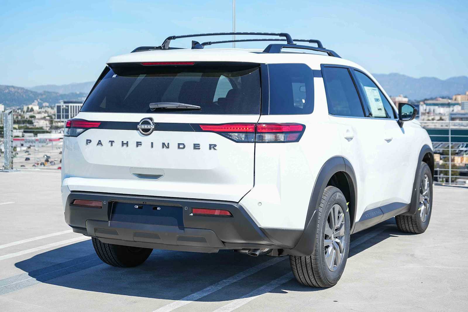 Thumbnail: 2026 Nissan Pathfinder - 6