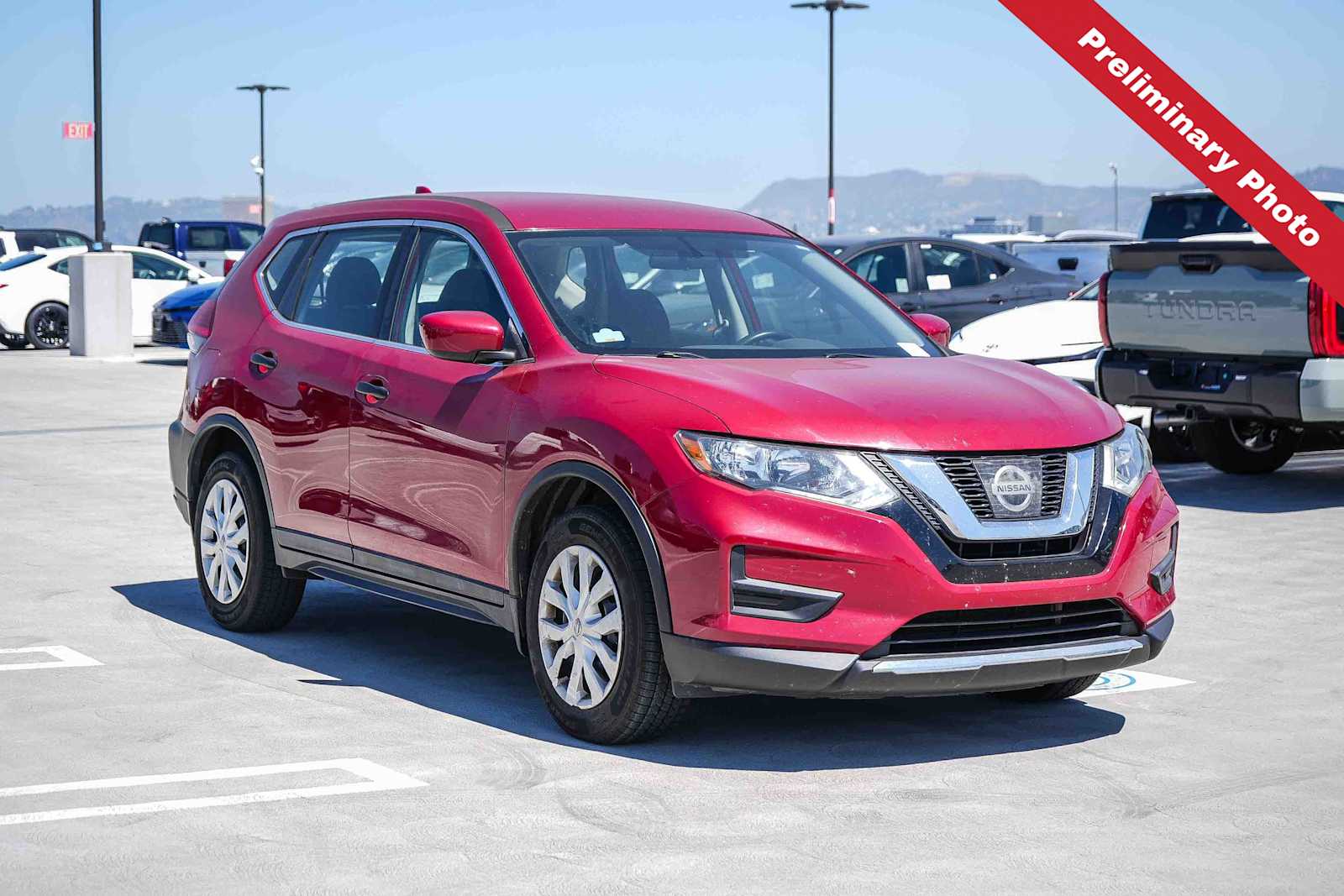 Thumbnail: 2017 Nissan Rogue - 3