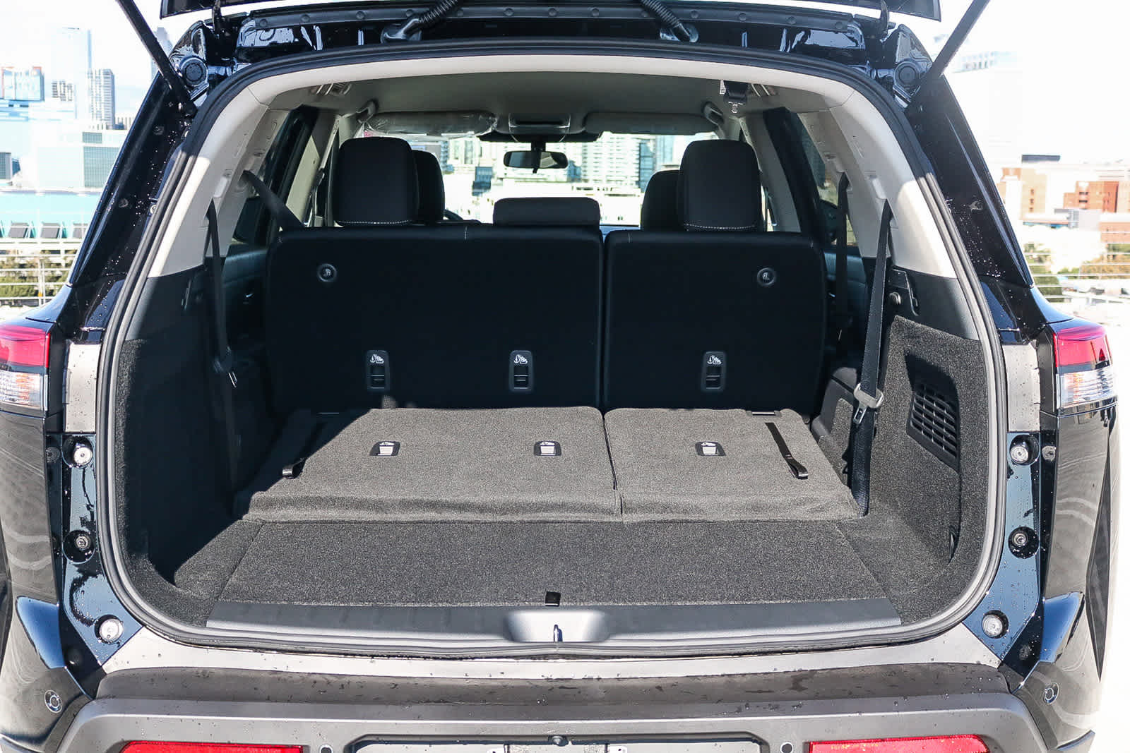 Thumbnail: 2025 Nissan Pathfinder - 12