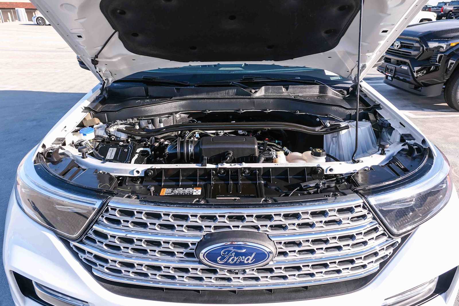 Thumbnail: 2023 Ford Explorer - 30