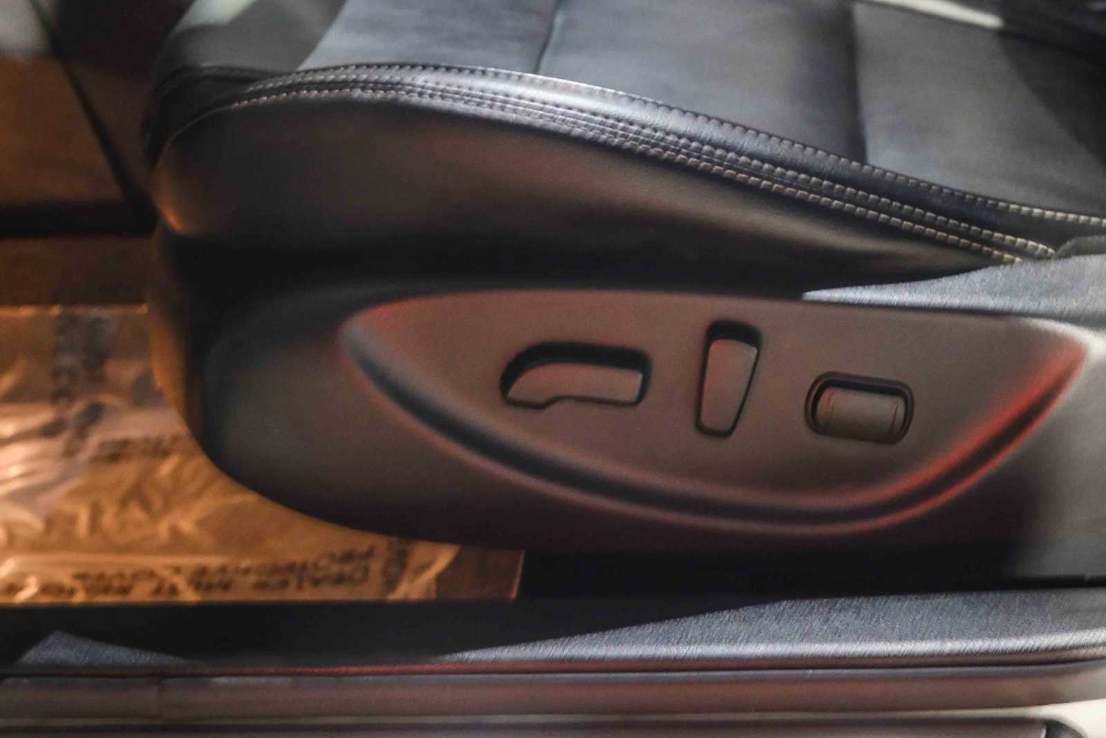 Thumbnail: 2023 Nissan Maxima - 22