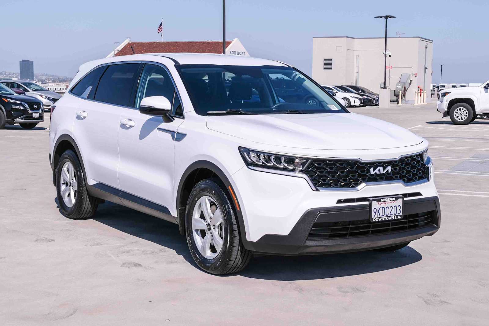 Thumbnail: 2023 Kia Sorento - 3