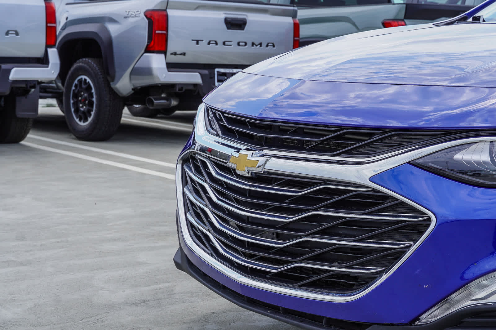 Thumbnail: 2023 Chevrolet Malibu - 12