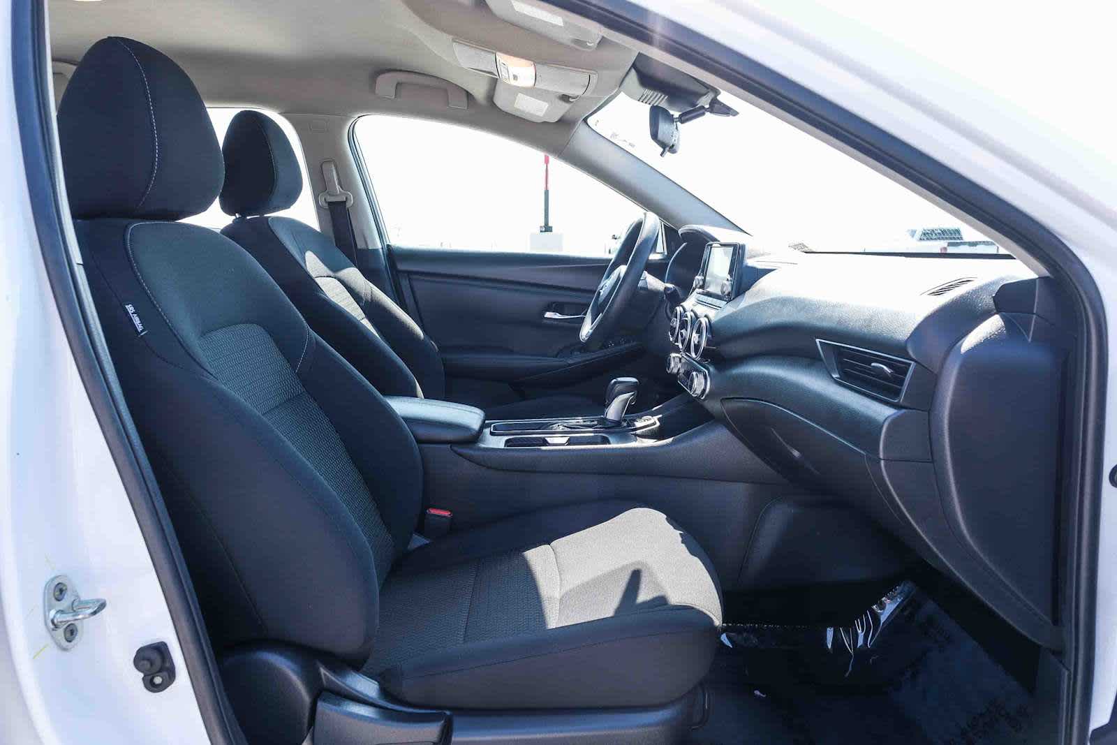 Thumbnail: 2023 Nissan Sentra - 17