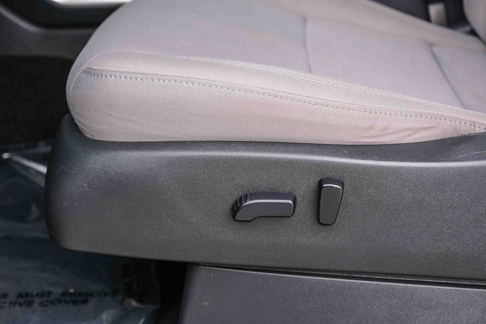 Thumbnail: 2022 Nissan Frontier - 24