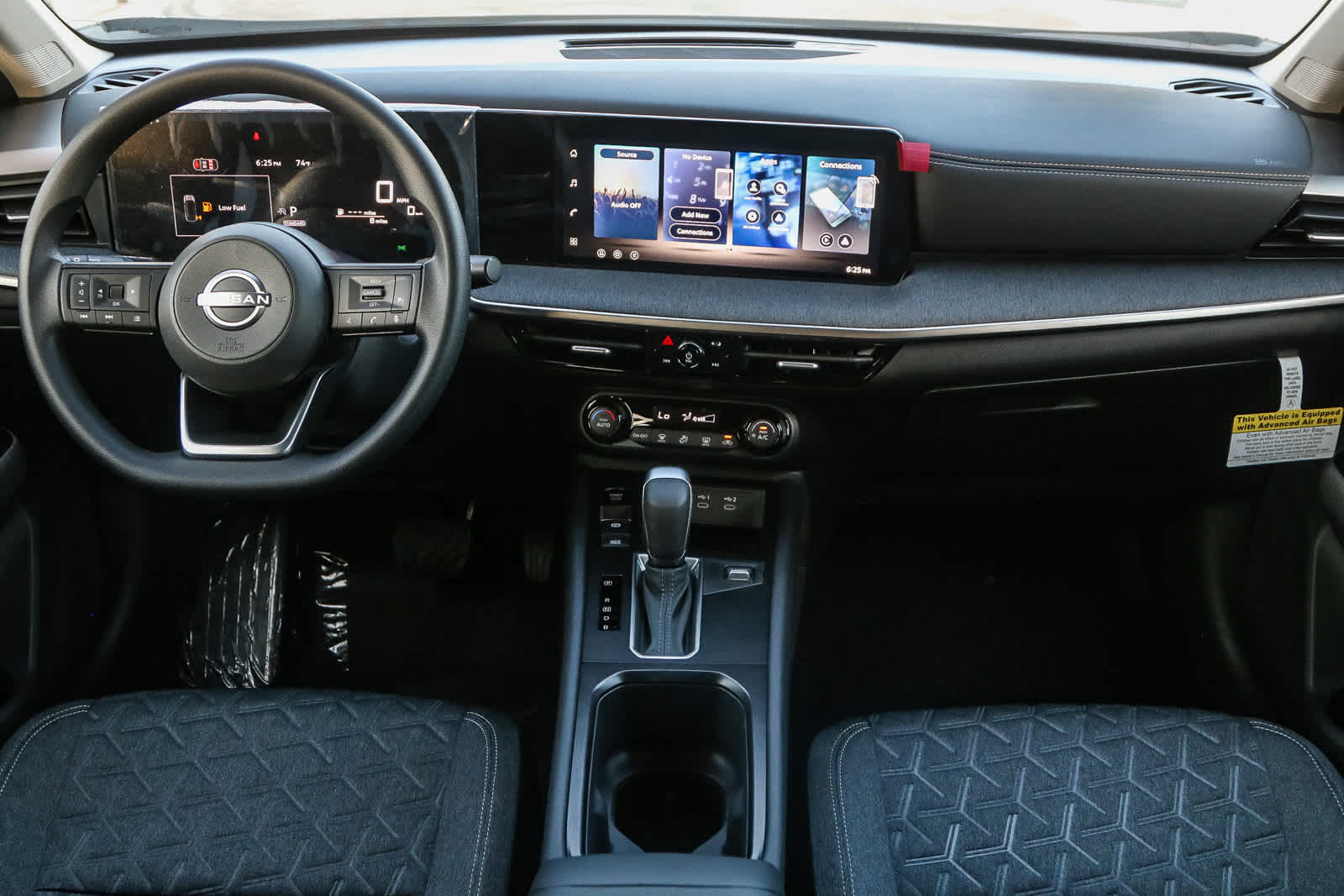 Thumbnail: 2026 Nissan Kicks - 13