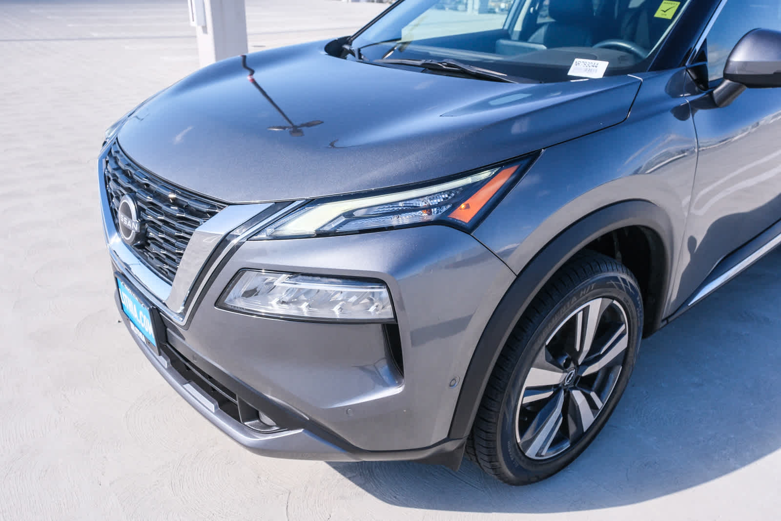 Thumbnail: 2023 Nissan Rogue - 12