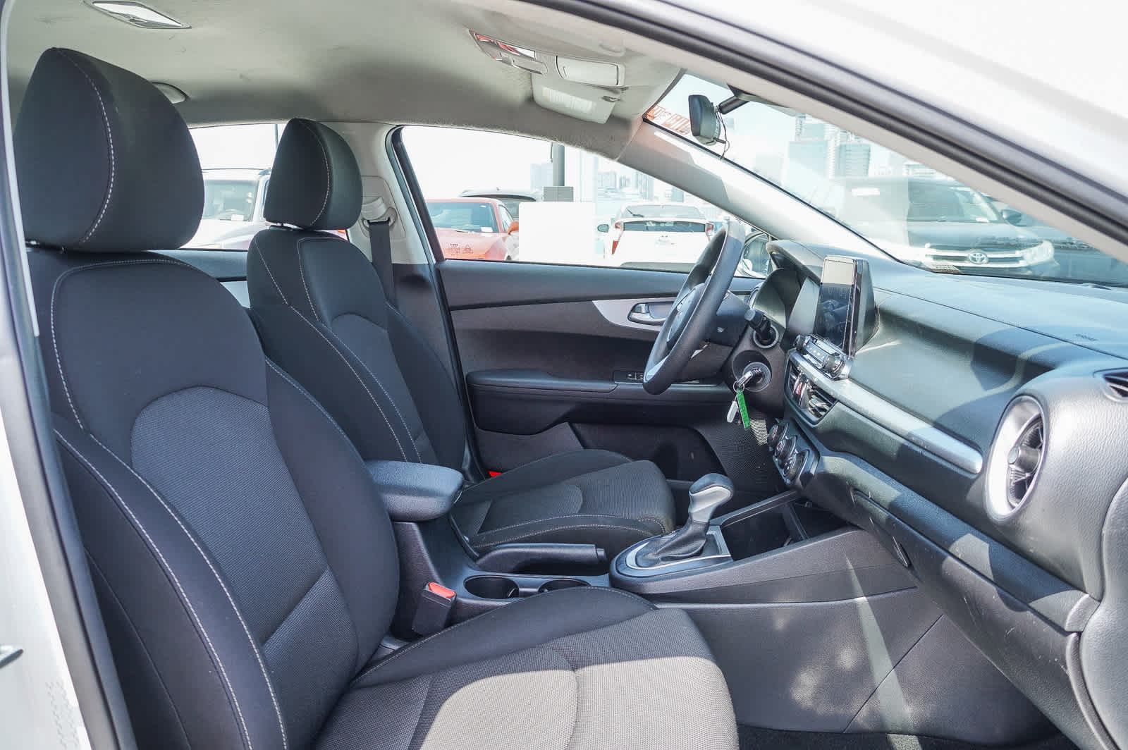 Thumbnail: 2023 Kia Forte - 18