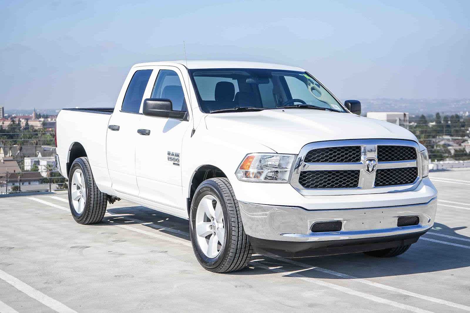 Thumbnail: 2024 RAM 1500 Classic - 3
