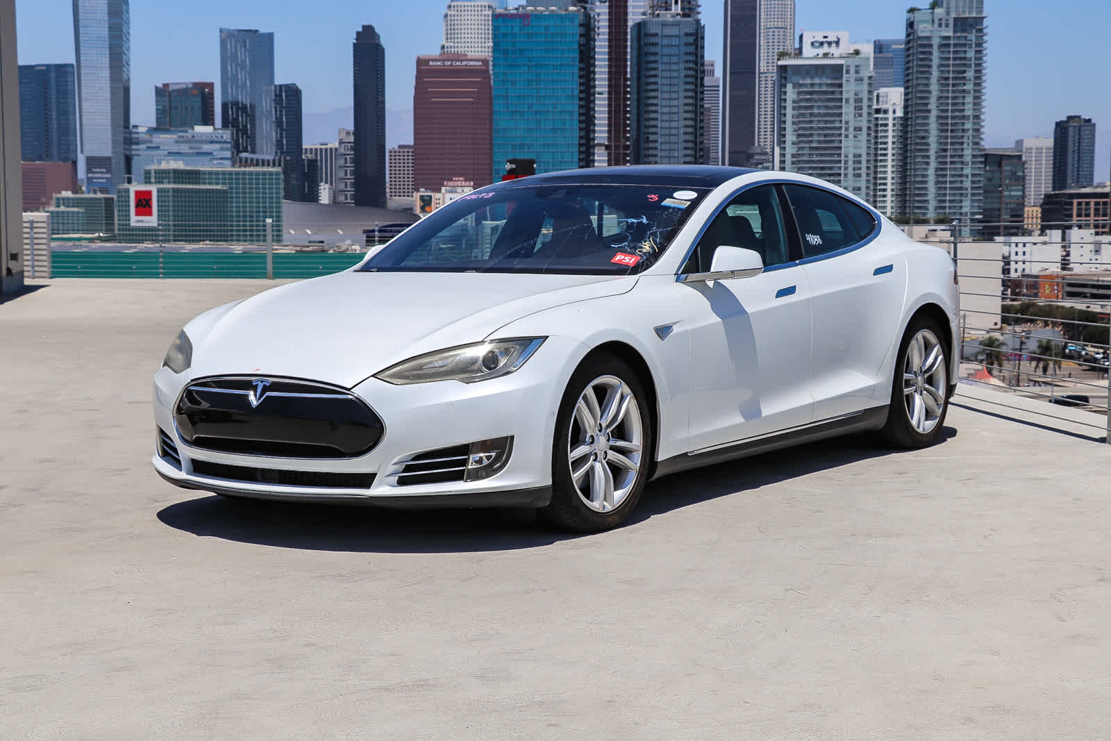Thumbnail: 2015 Tesla Model S - 1