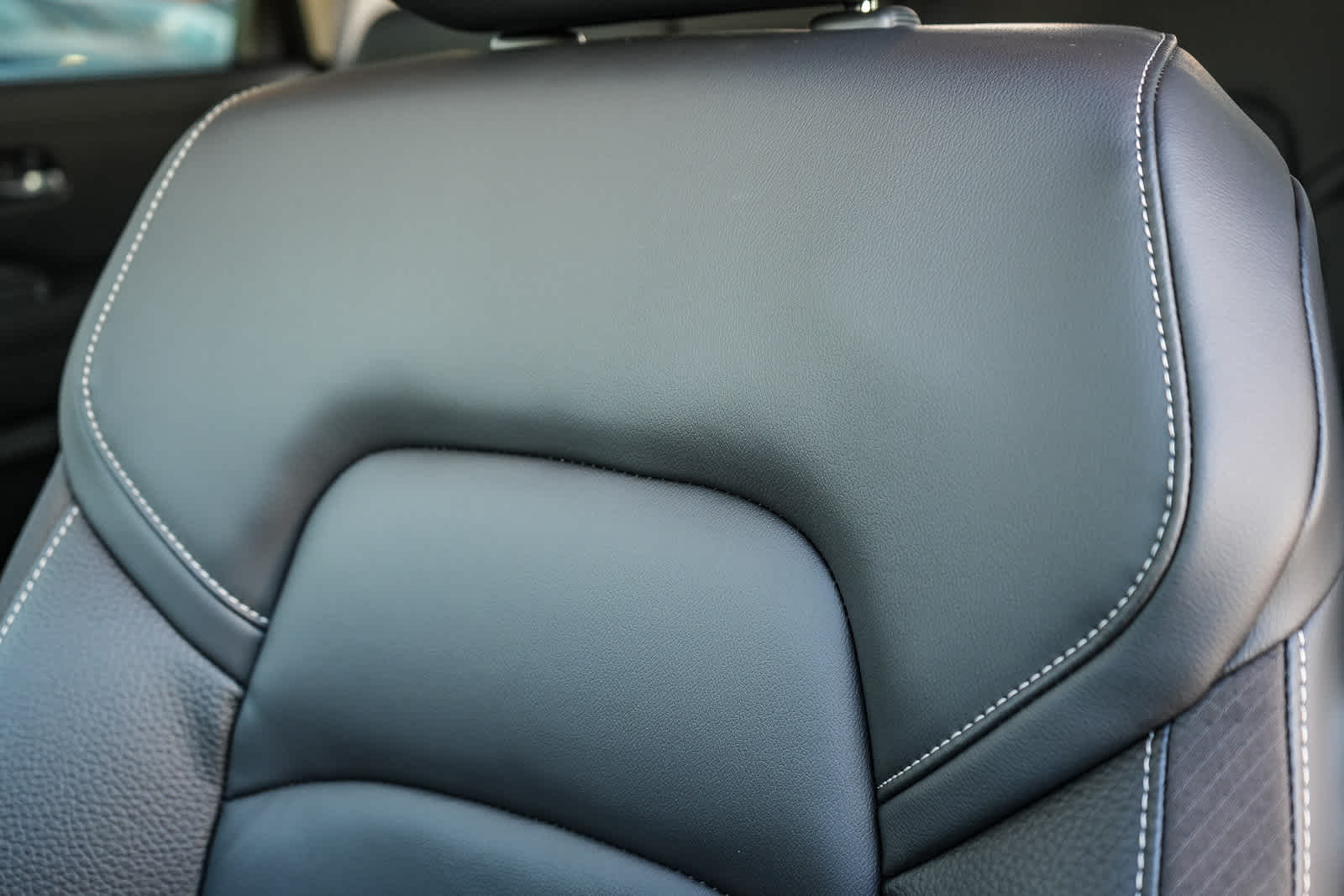 Thumbnail: 2025 Nissan Pathfinder - 26