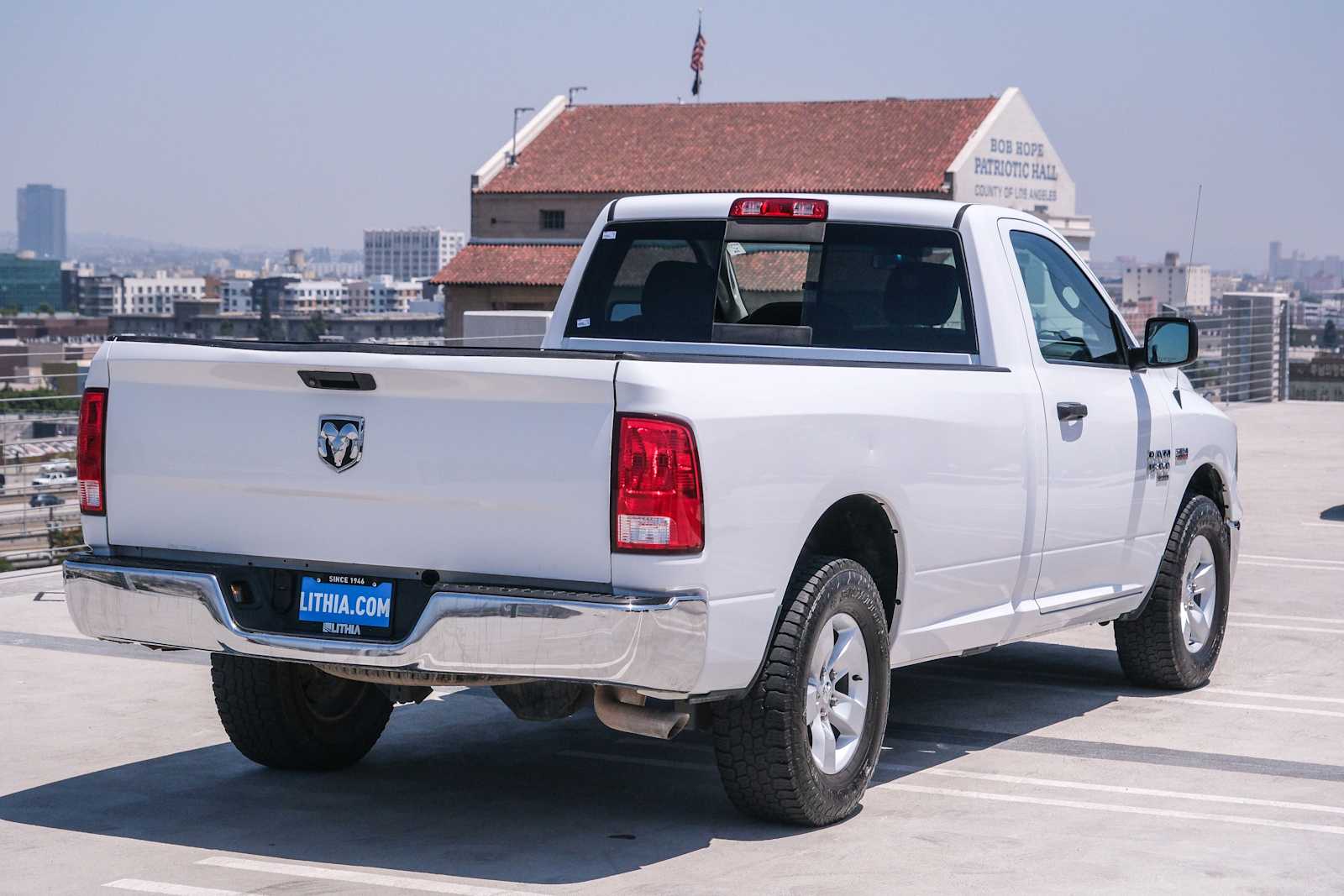 Thumbnail: 2019 RAM 1500 Classic - 4