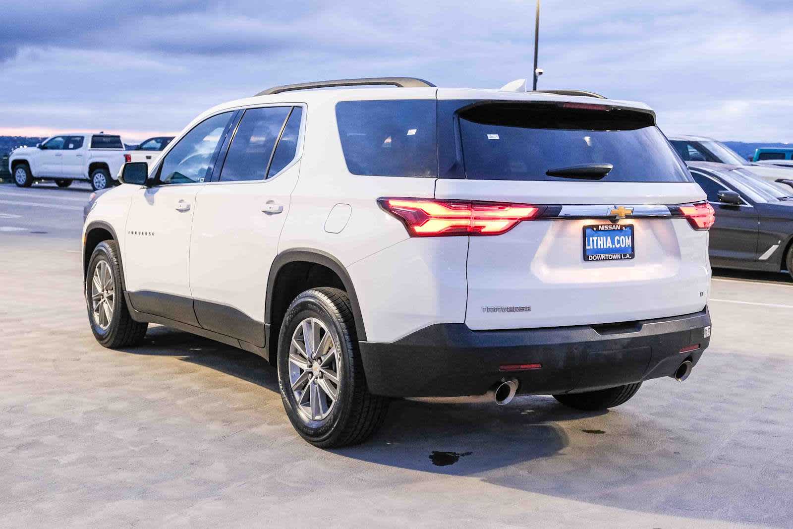 Thumbnail: 2023 Chevrolet Traverse - 6