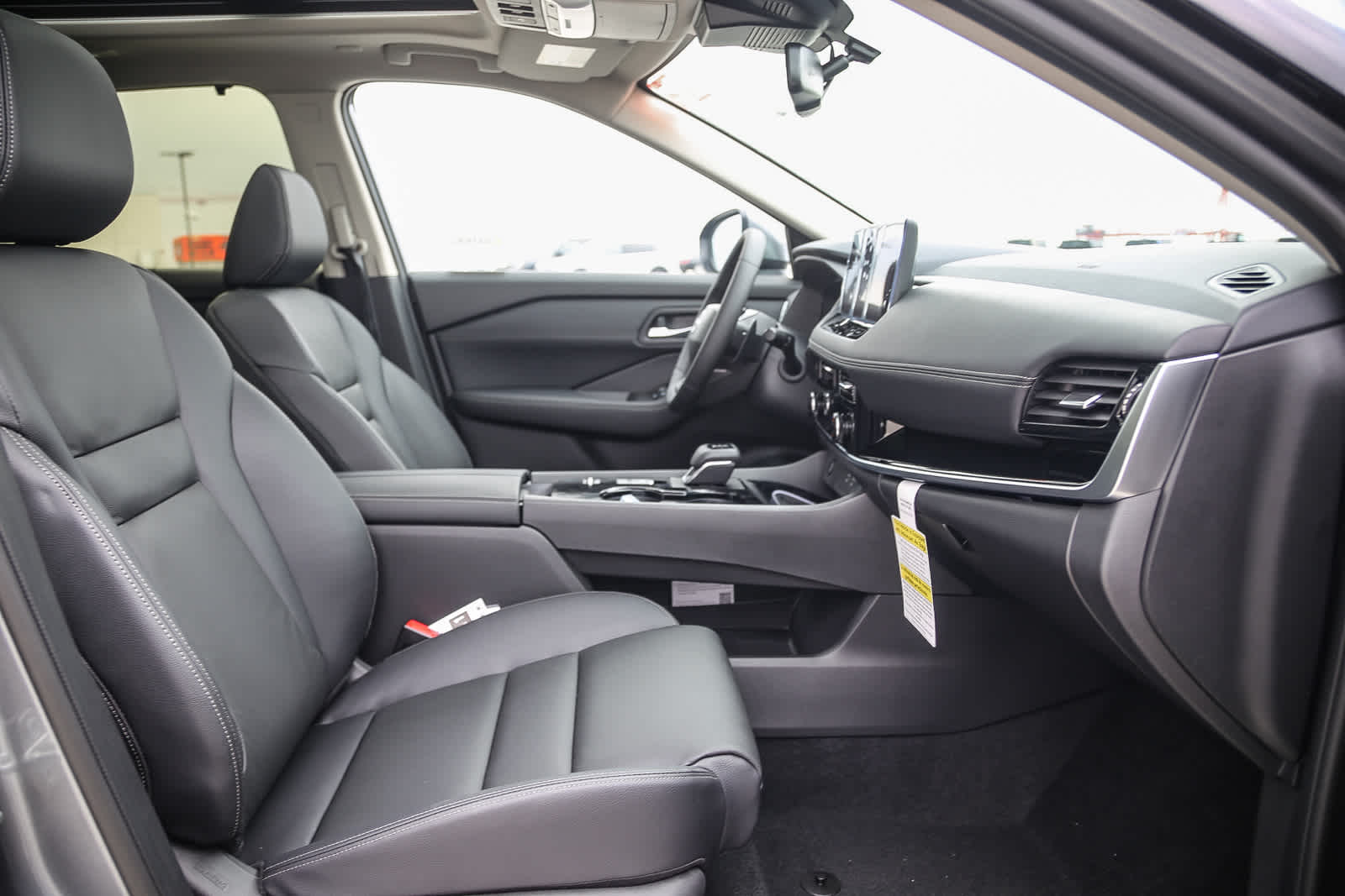 Thumbnail: 2025 Nissan Rogue - 14